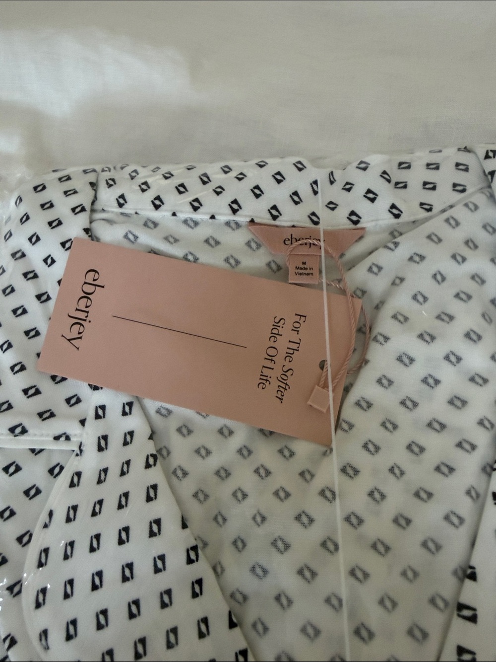 Eberjey Pajamas set - Picture 3 of 4